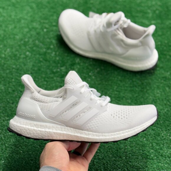 Adidas Ultra Boost 1.0 DNA Triple White Womens Shoes HQ4207 NEW* Size 9 - Picture 1 of 7